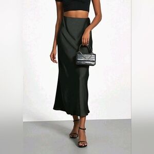 New Chic Satin Long Maxi Skirt Black